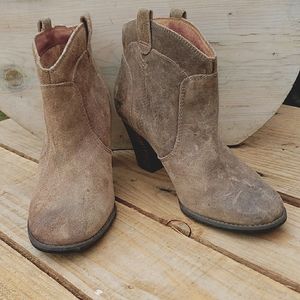 Clarks Indigo Heath Harrier Western Booties